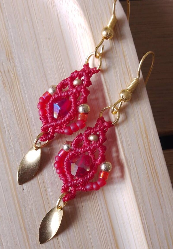 Boucles d'oreilles rouge et or