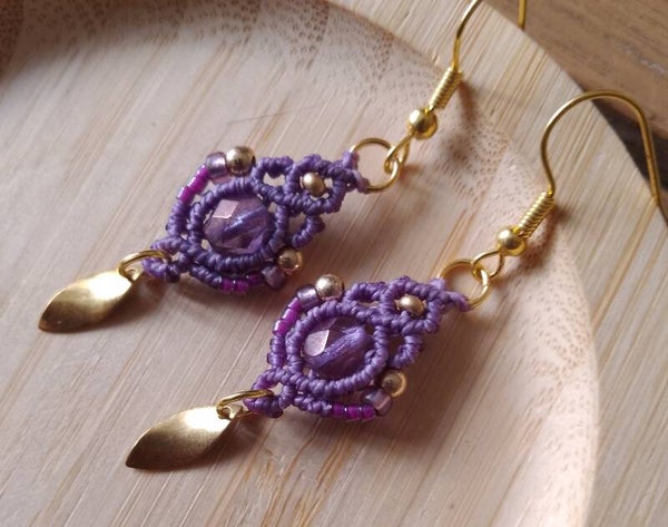 Boucles d'oreilles lilas et or