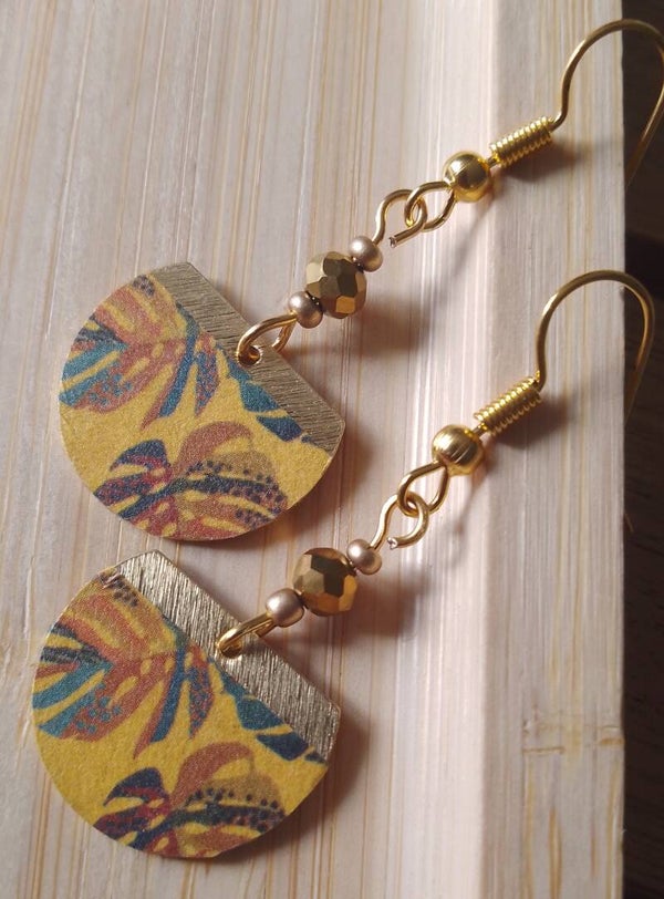 Boucles d'oreilles tropicales bordeaux et moutarde