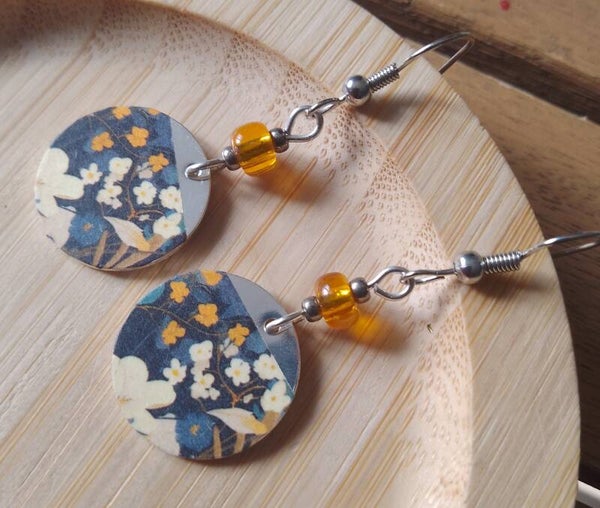 Boucles d'oreilles fleuries orange et bleu marine