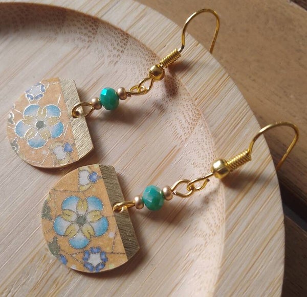 Boucles d'oreilles fleurs graphiques bleu et moutarde