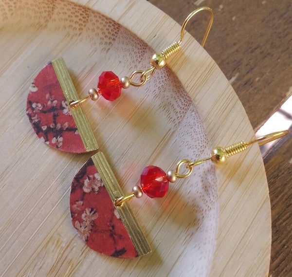 Boucles d'oreilles fleuries rouges