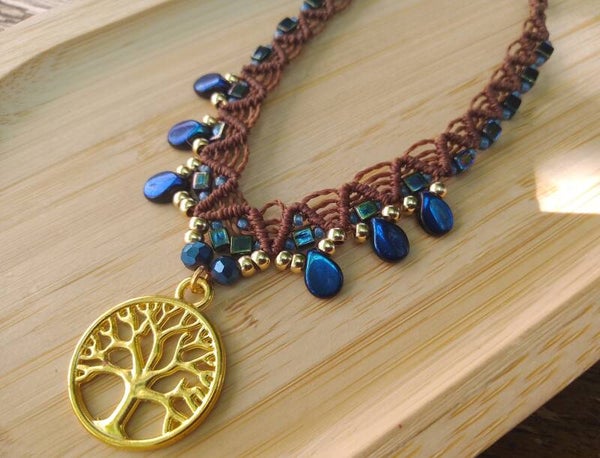 Collier fin arbre marron et bleu nuit
