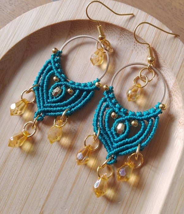 Longues boucles d'oreilles turquoise et orangé