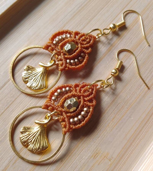 Boucles d'oreilles gingko rouille