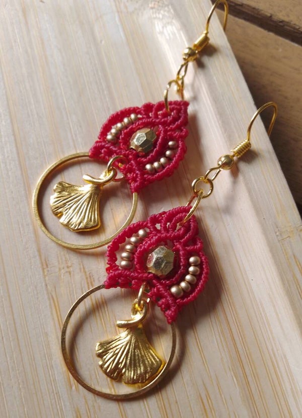 Boucles d'oreilles gingko rouges