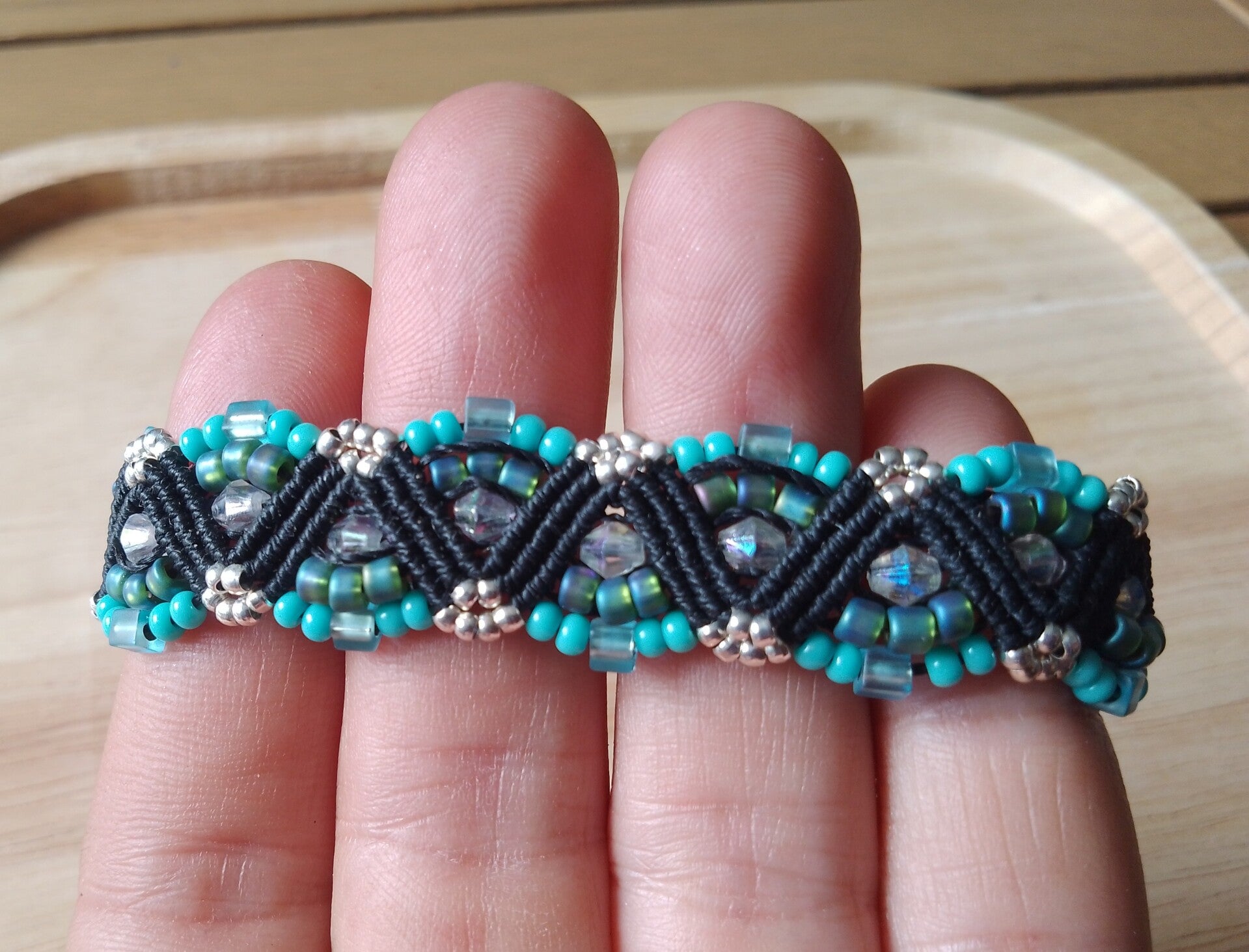 Bracelet zigzag noir et bleu