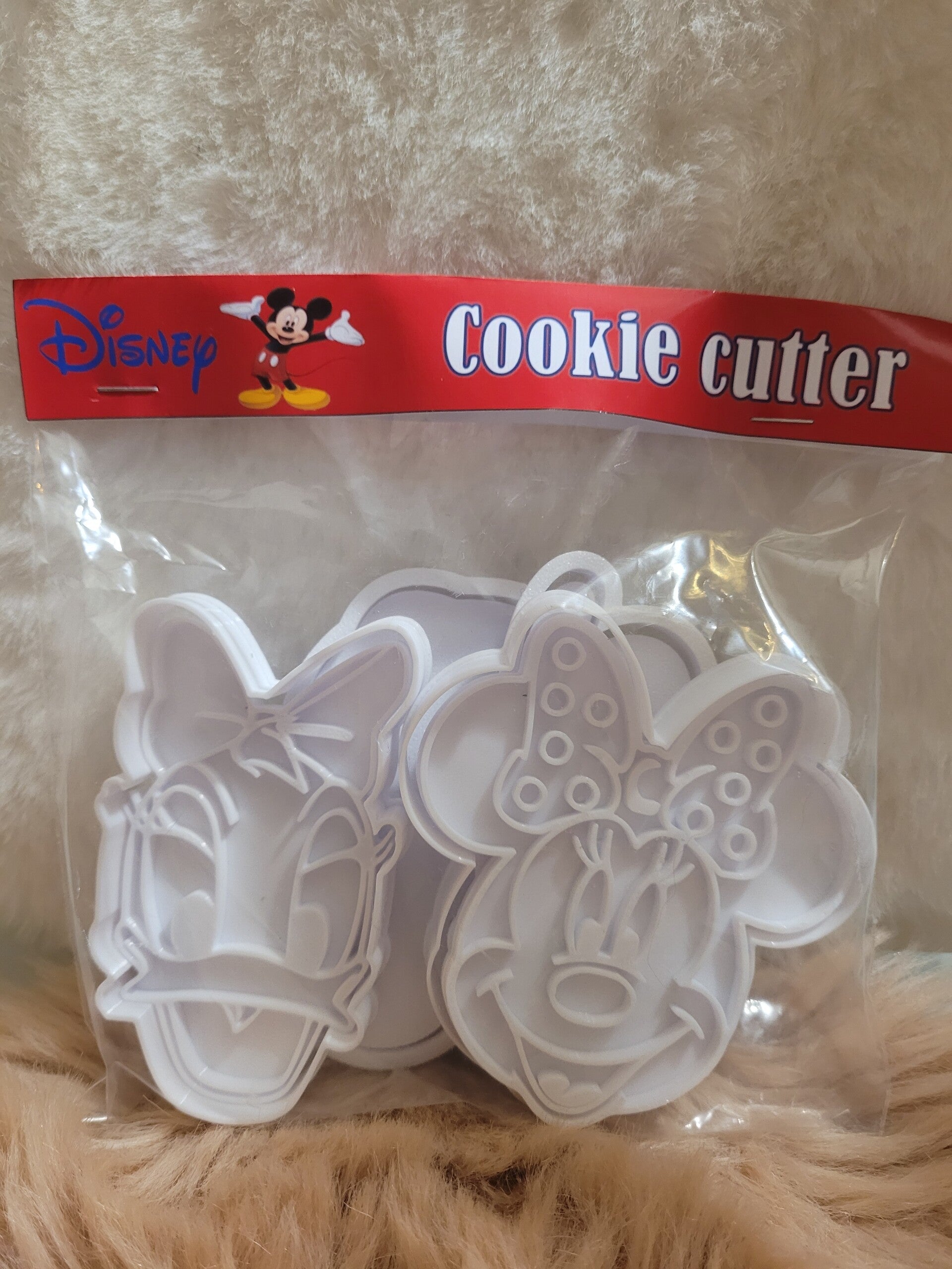 Cookie cutter disney