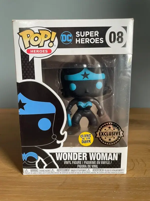 Funko Pop Wonder Woman GITD Special Edition