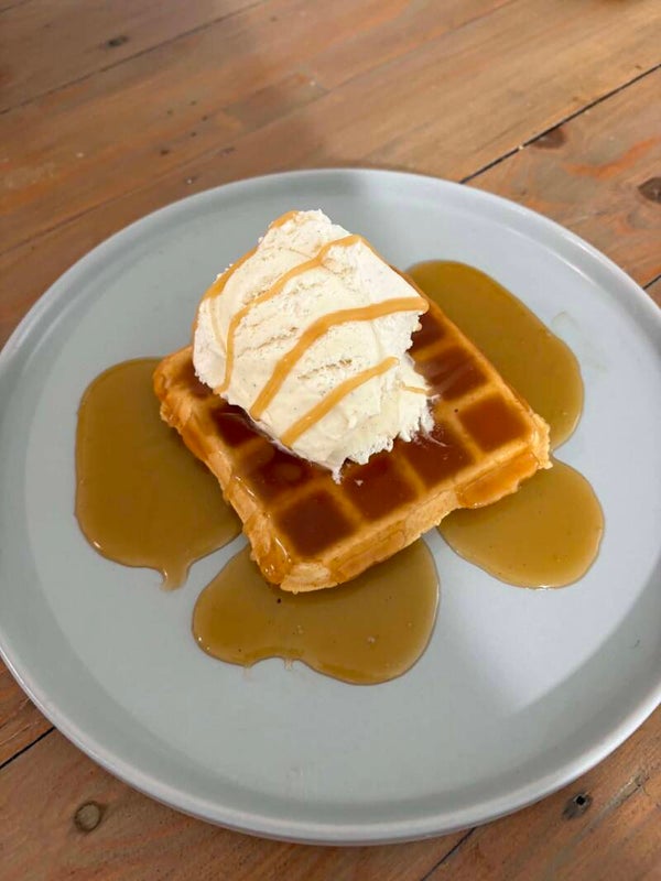 Waffle & Vanilla icecream