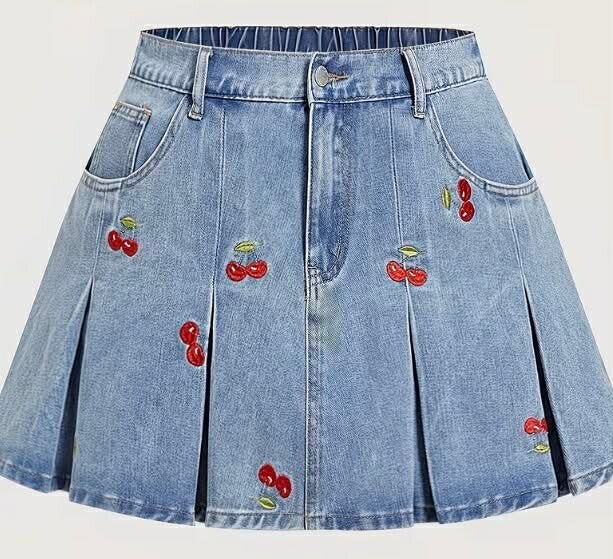 Denimskjørt med kirsebærbroderi