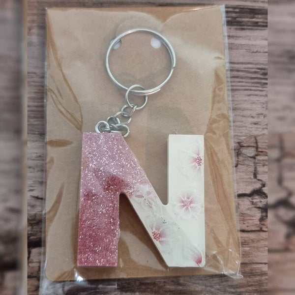 Sleutelhanger letter N, naam toevoegen mogelijk