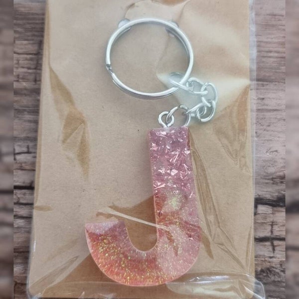Sleutelhanger letter J, naam toevoegen mogelijk