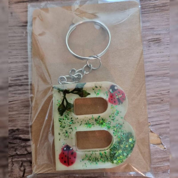 Sleutelhanger letter B, naam toevoegen mogelijk