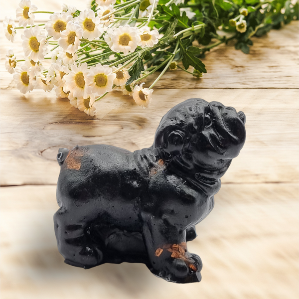 Mini Engelse bulldog staand, zwart met bronskleurige folievlokken