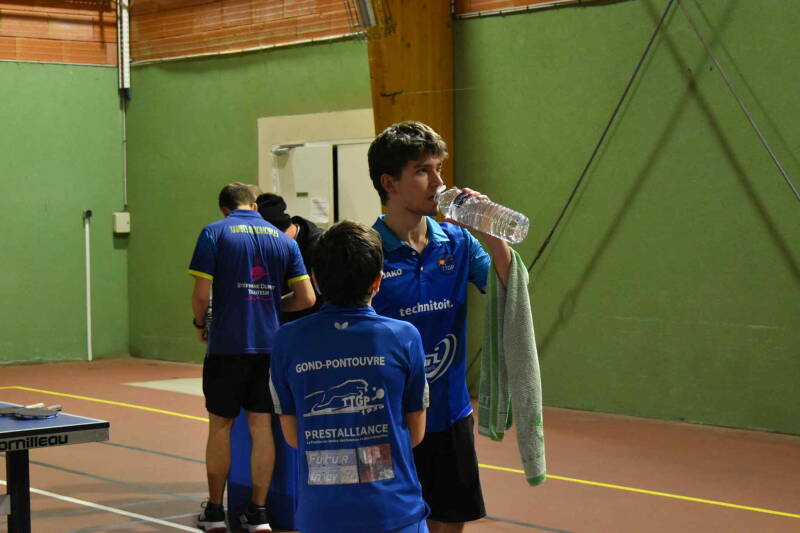 double-julien-noah-standard-0jq6g8.jpg