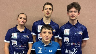 Photo de l'équipe n°4 avec les 4 joueurs