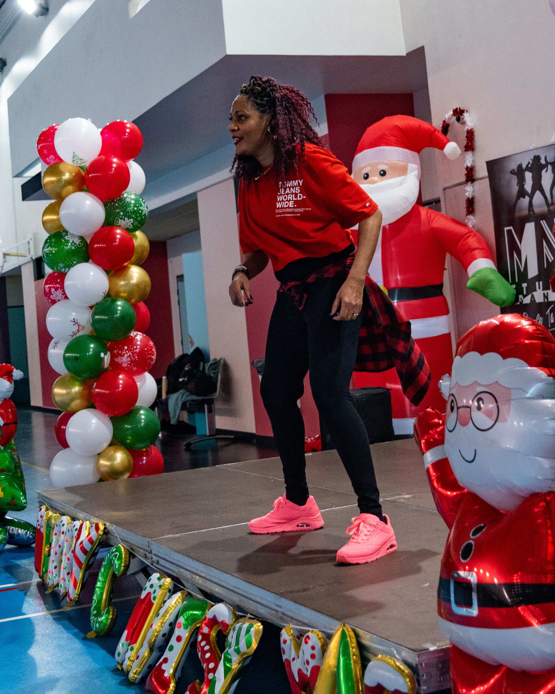 MNT STUDIO DANCE ILLUSTRATION