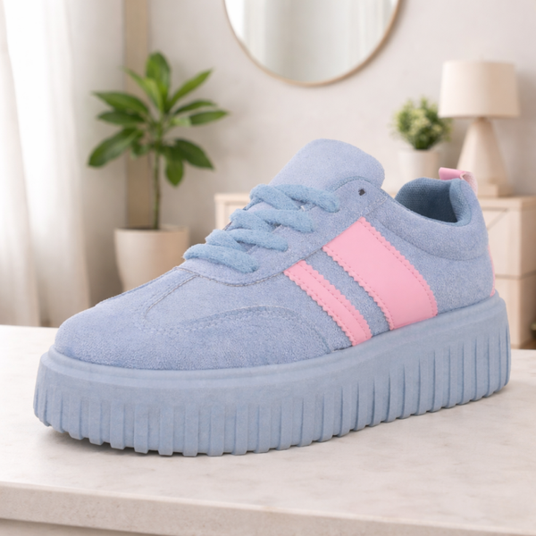 Nova Suède Platform Sneaker