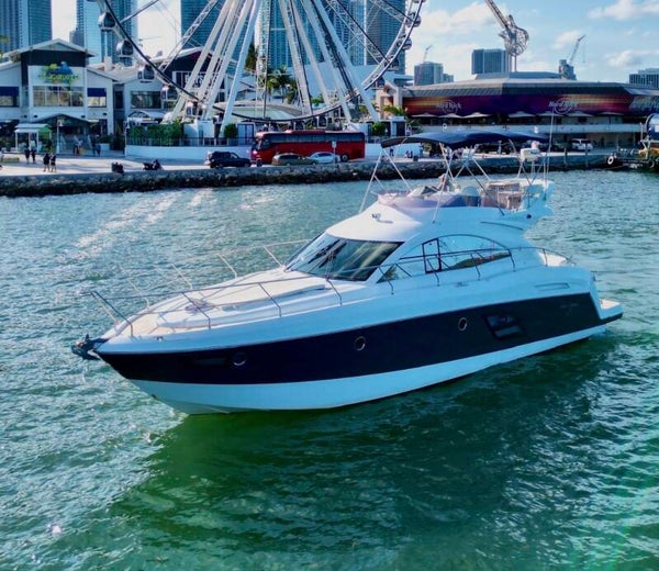 Beneteau 52ft Fly Bridge