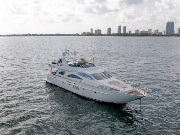 Azimut 80ft