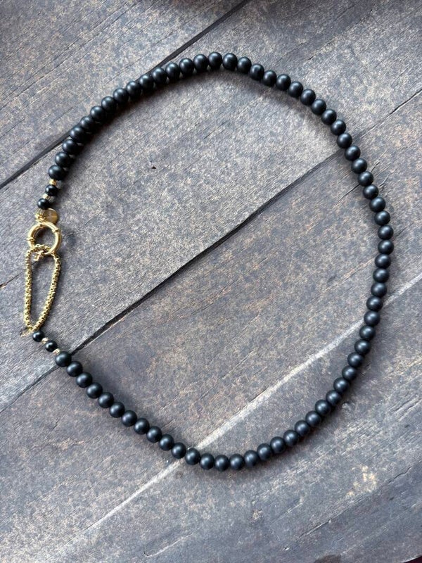 Nox – mat zwart | Nexus Aurum ✦ Hero
