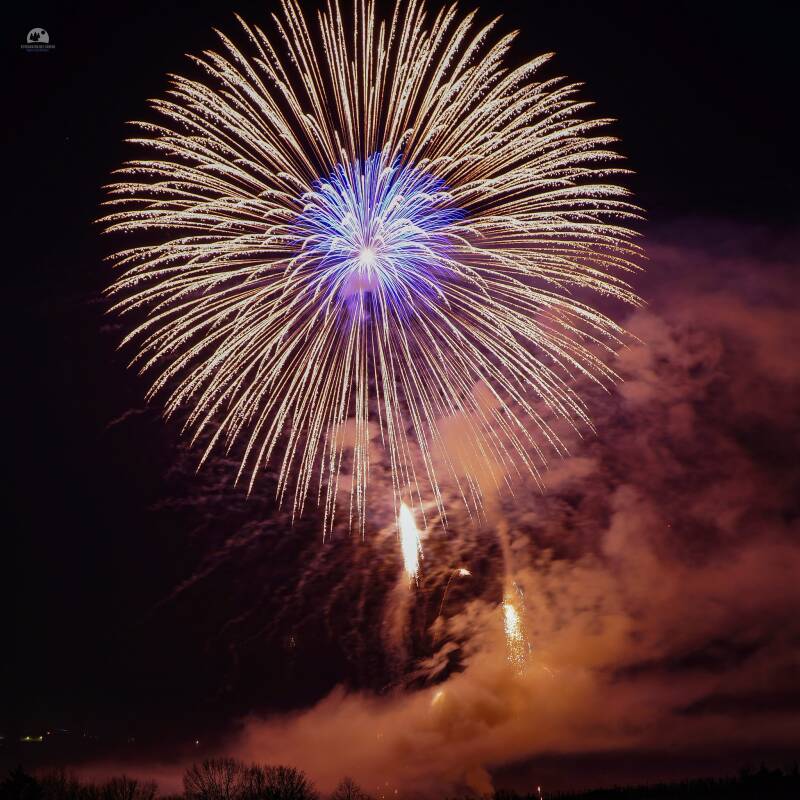 Höhenfeuerwerk von Kist Feuerwerk Kappelrodeck