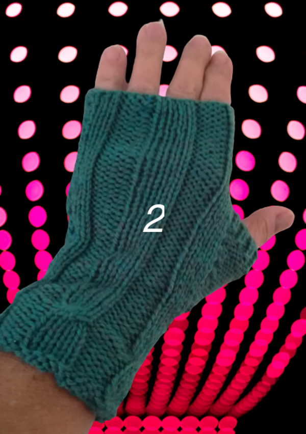 Fingerless Gloves - Green 2