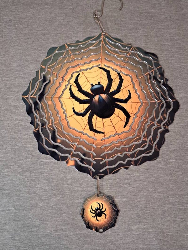 8in Halloween wind spinner