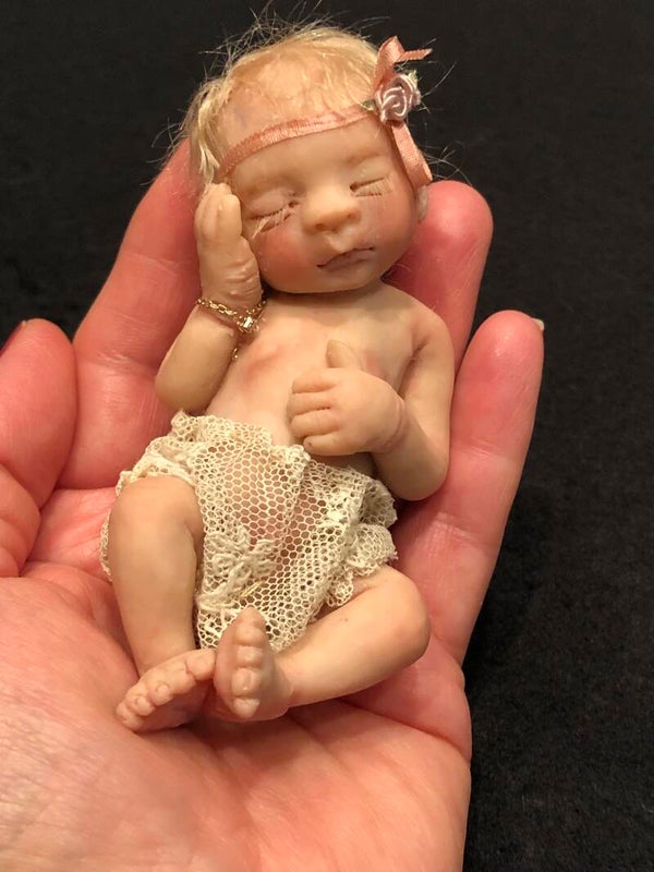 Olivia geboetseerde meisje