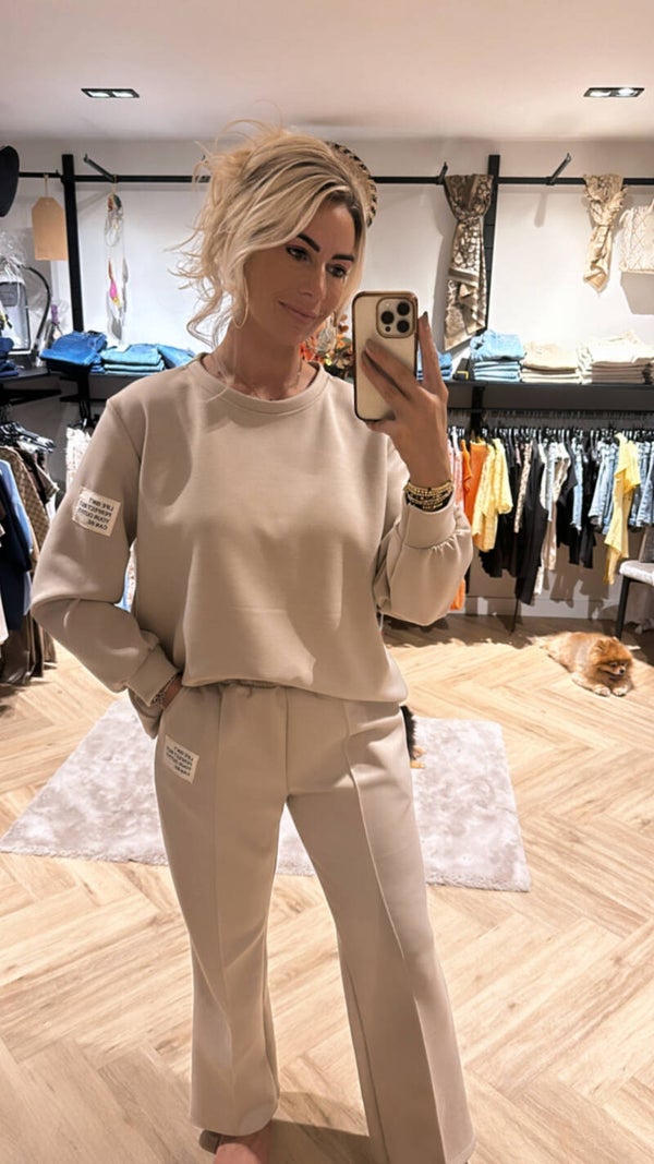 LIFE ISN’T PERFECT SET BEIGE