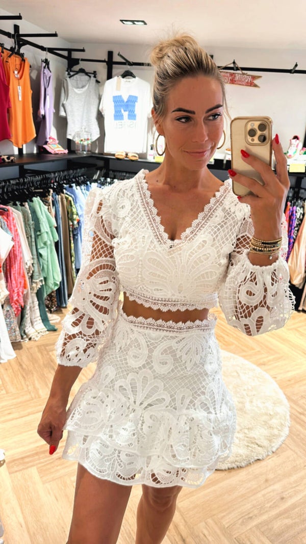 WHITE Broderie set