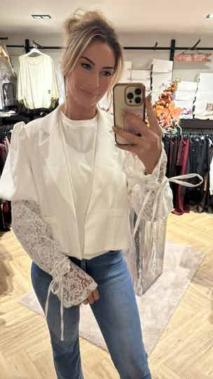 LACE BLAZER WHITE