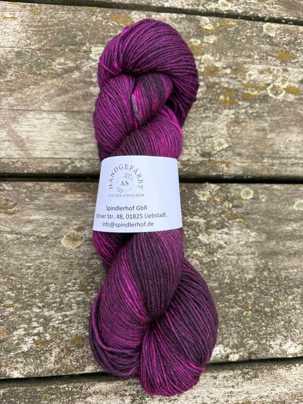 Sockenwolle Aubergine