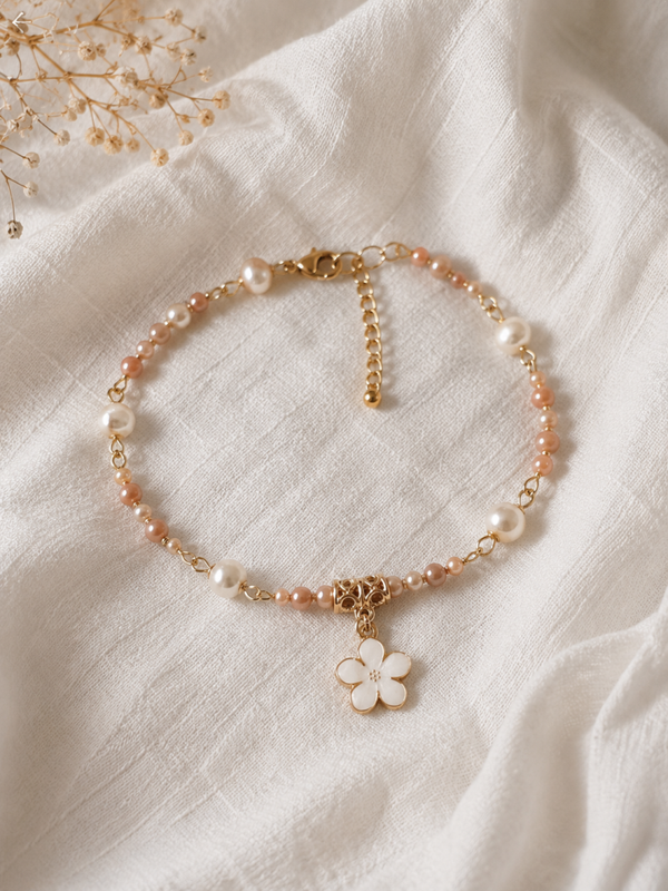 Bracelet de cheville fleurs nacrées – Perles d'eau douce