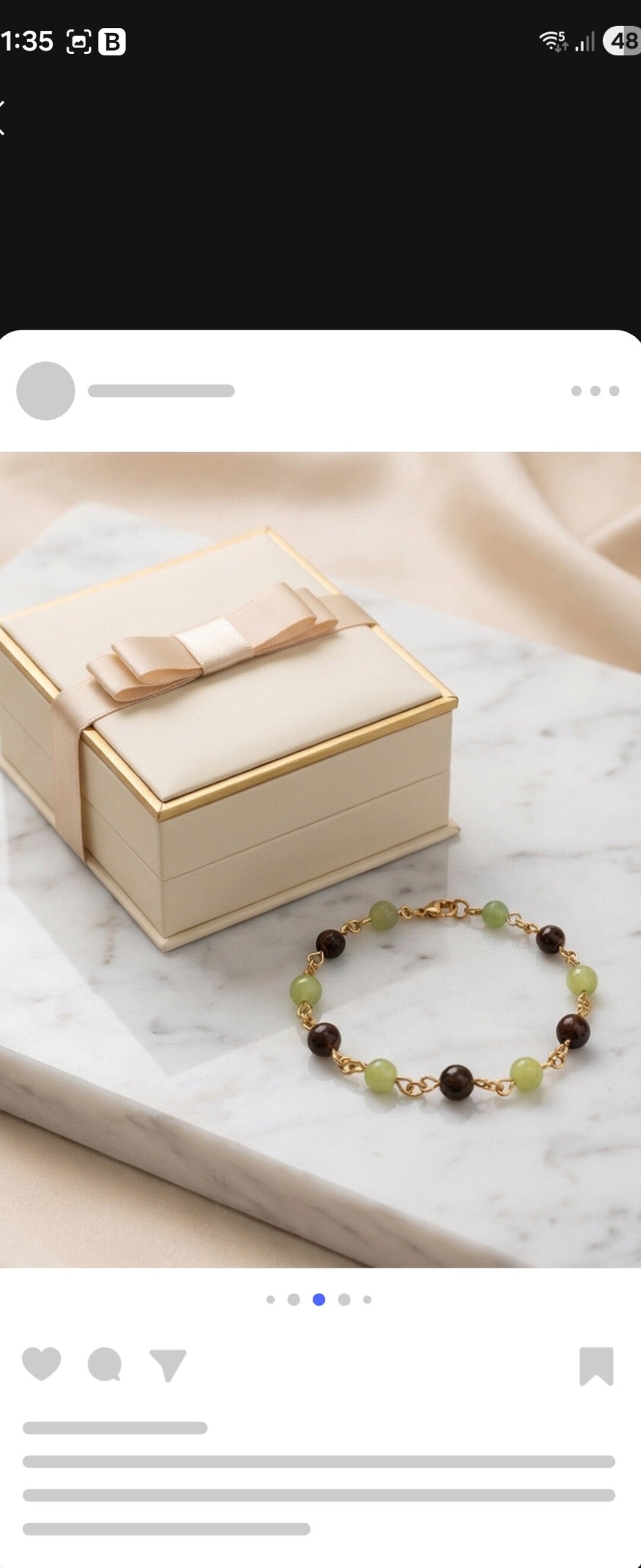 bracelet en pierres naturelles ( plaqué or 18 carats)