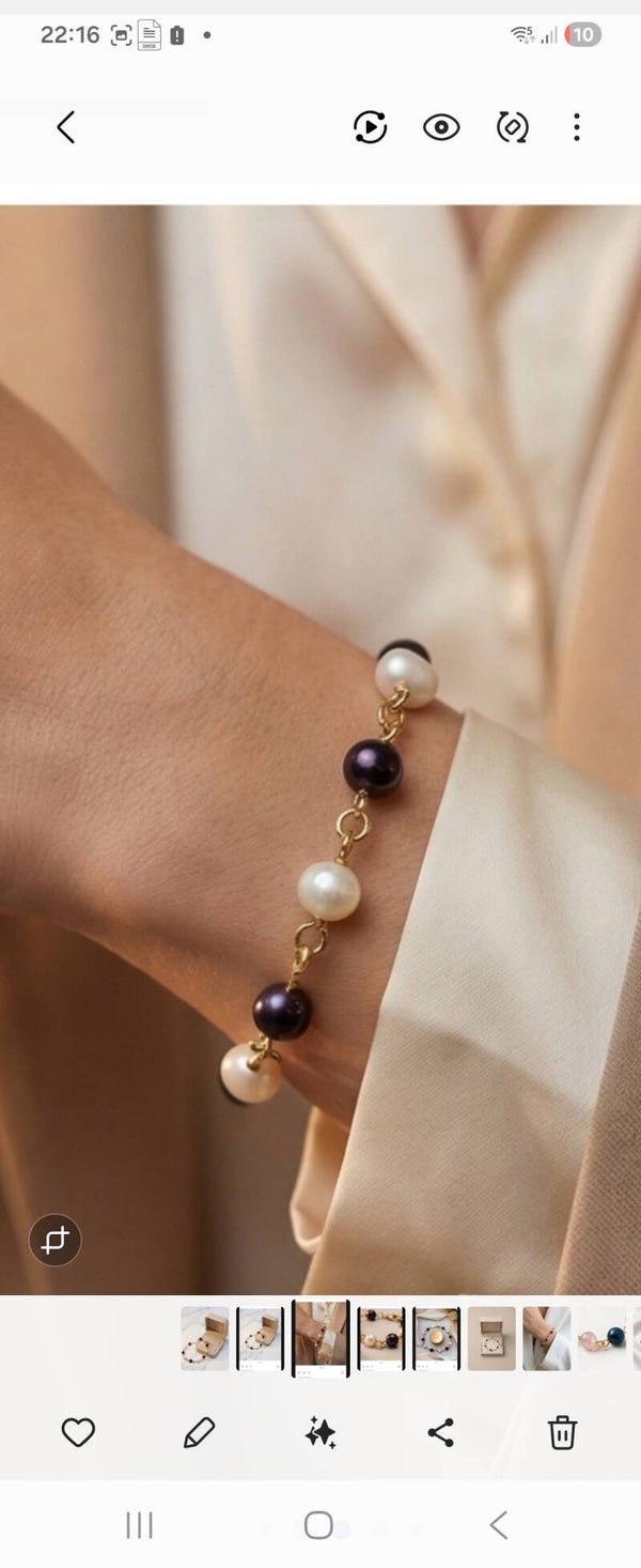 bracelet , pierres naturelles ( plaqué or 18 carats) 🌹