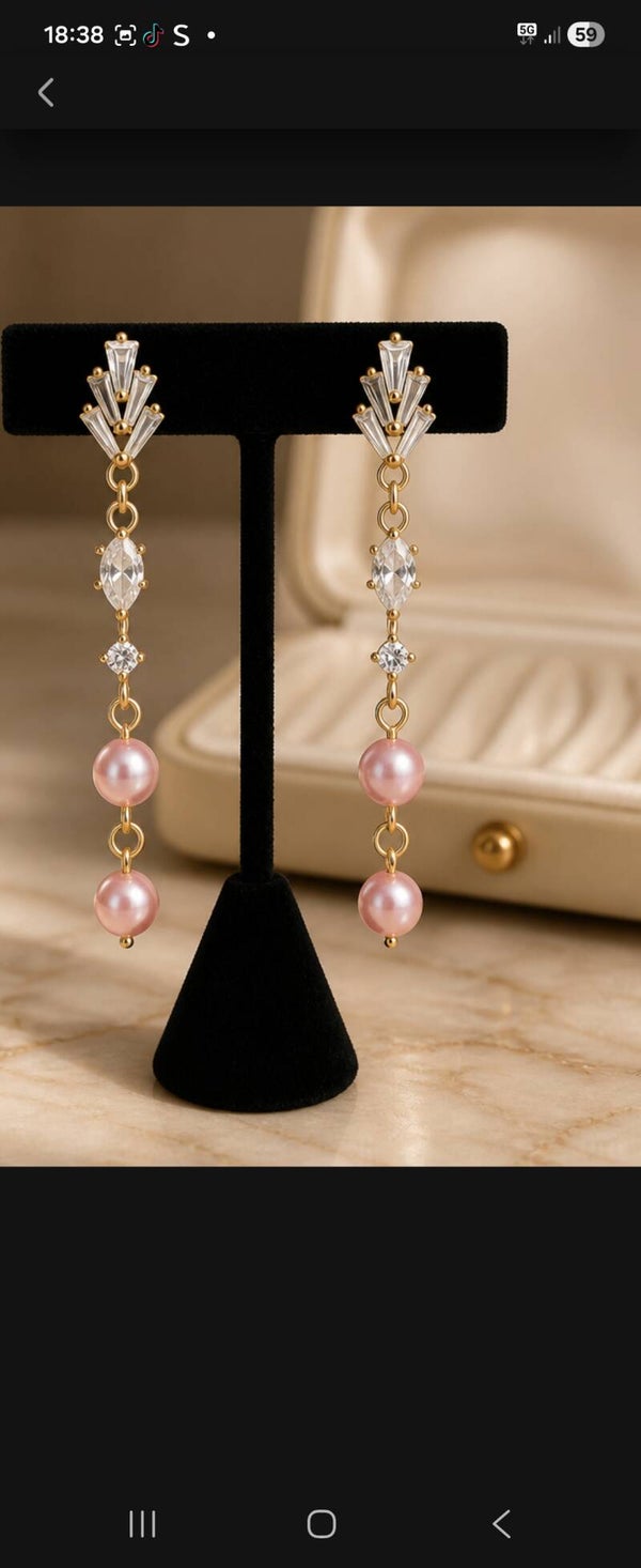 Boucles d’oreilles délicates en pierre naturelle et acier inoxydable doré