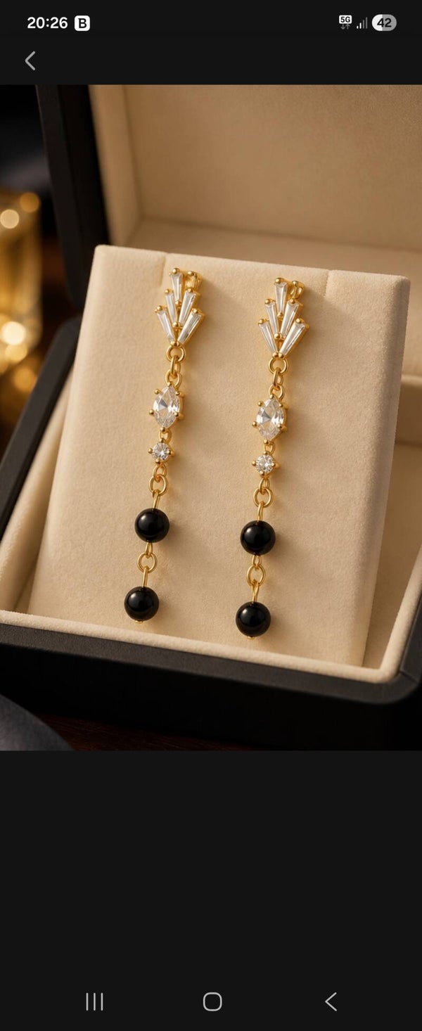 Boucles d’oreilles délicates en pierre naturelle et acier inoxydable doré