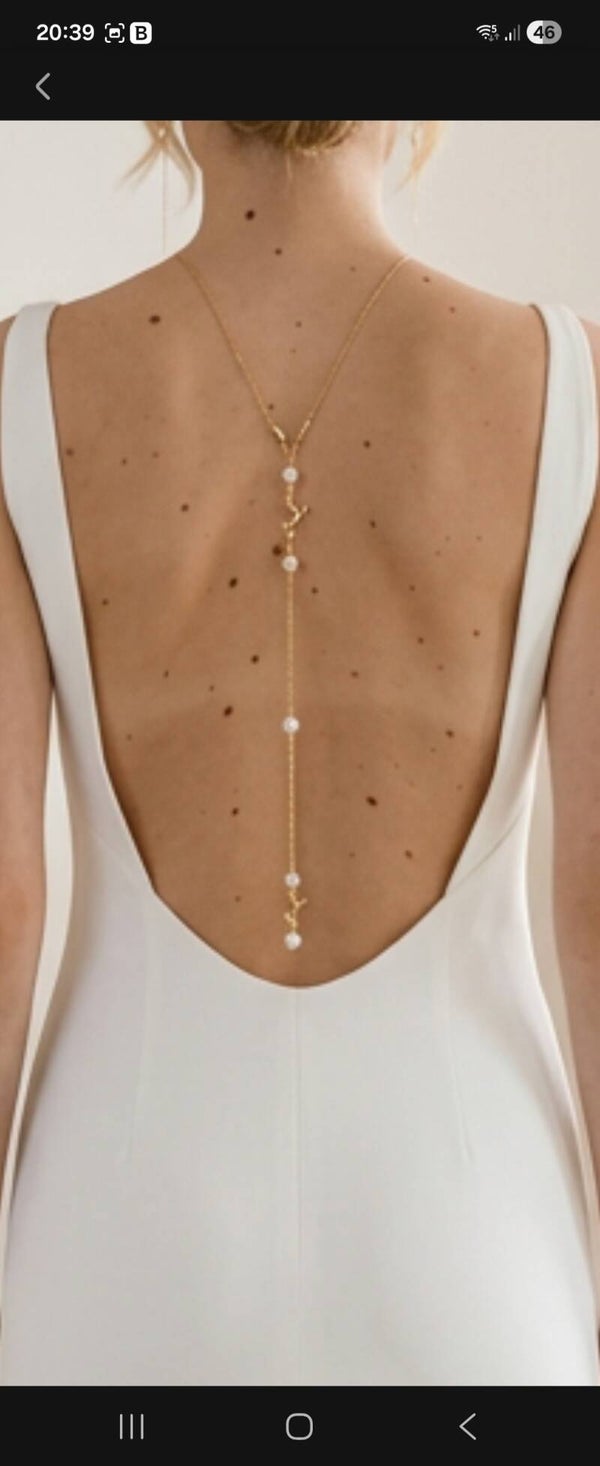 Collier de dos en perles de culture d'eau douce