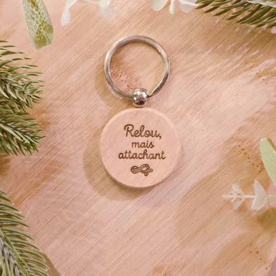 Porte-clés "Relou, mais attachant" 💬