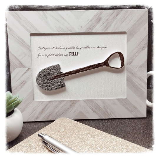 La pelle de la franchise - Création en quilling / humour