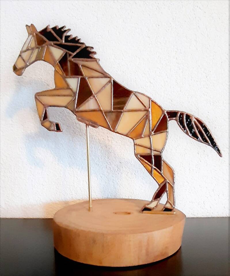 Geometrische Tiffany paard.