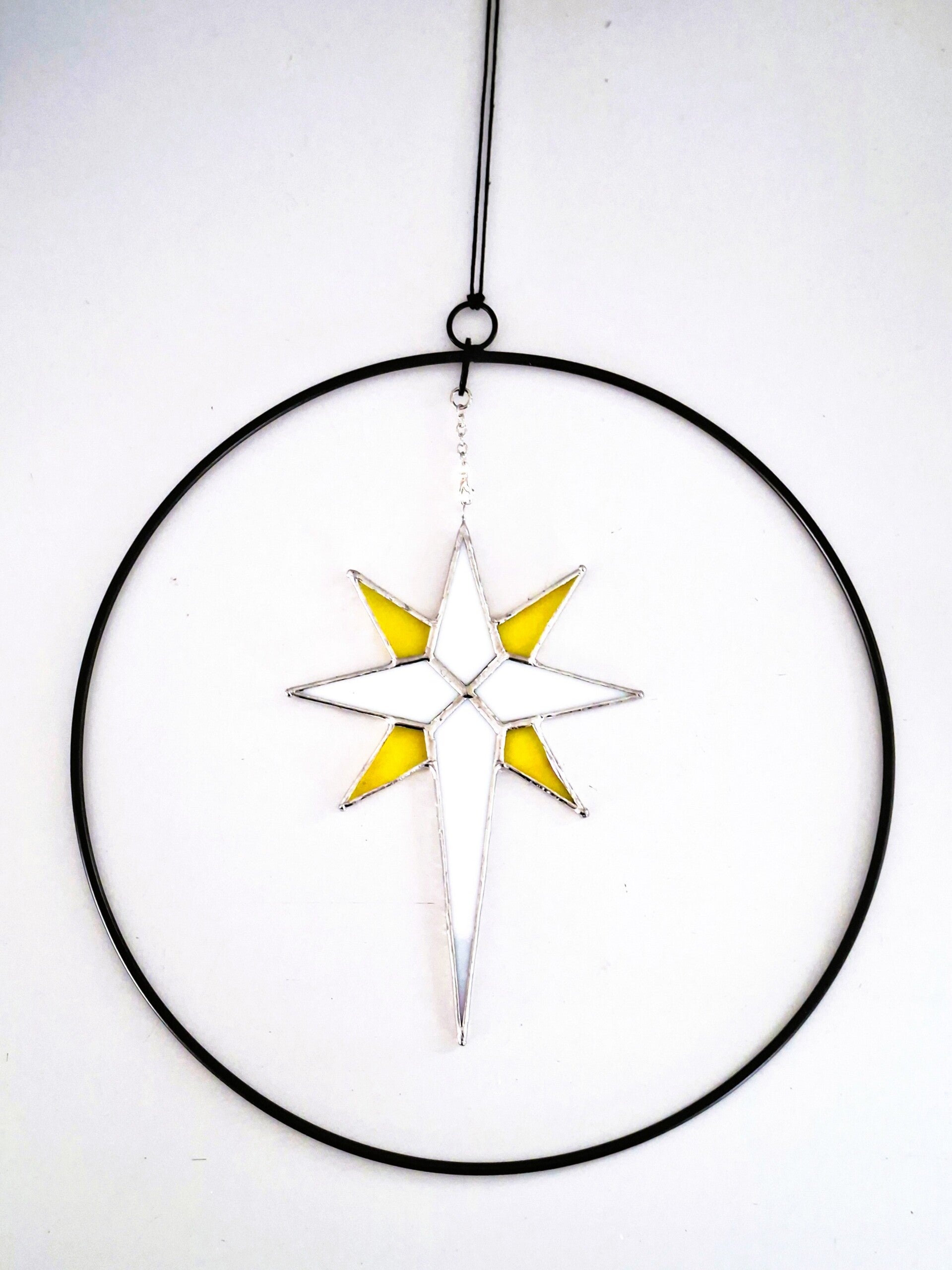 Tiffany Glas-in-Lood Raamhanger Ster – 8-puntig Geel/Wit Raamdecoratie (18 cm)