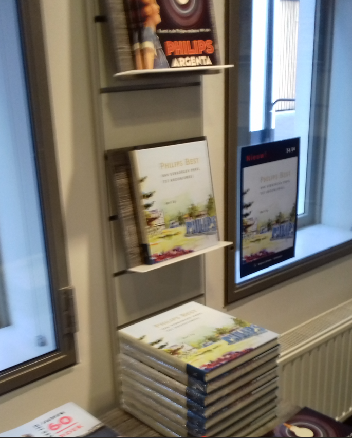 boeken van bert tip in etalage