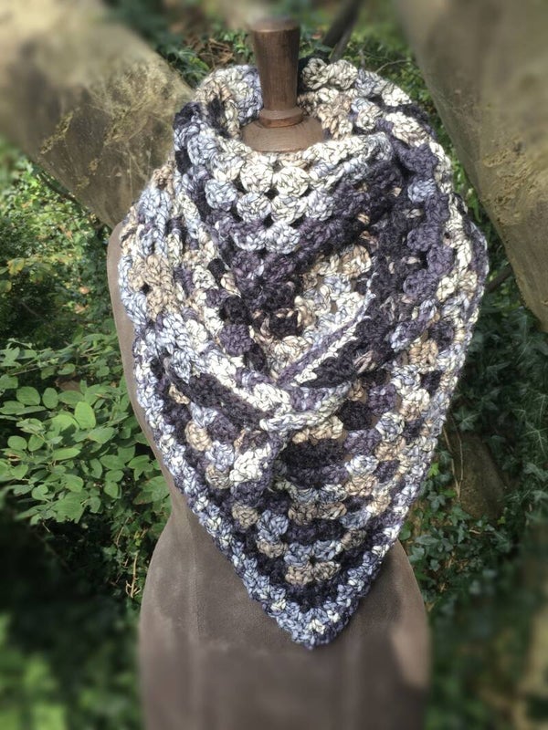 Hug - grey-tones & vanilla