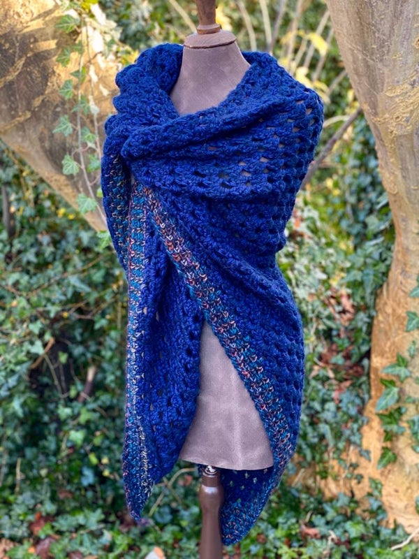 Big Hug - Blauw met turquoise-bruine rand