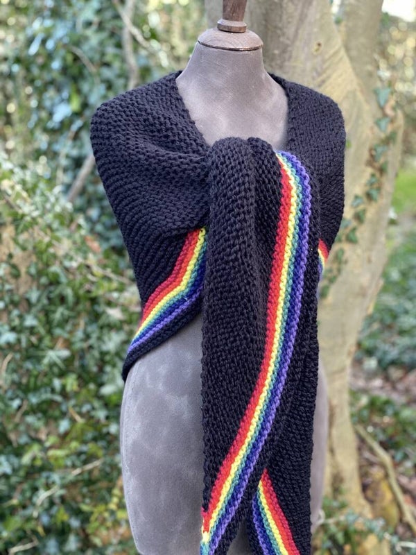 Pride Hug 2.0 - Rainbow