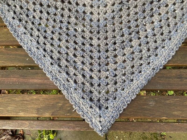 Big Hug - Grey-tones w/ a blue blush