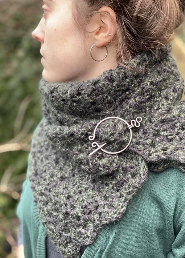 Hope - Groen m zijde. Mét fibula (speld)